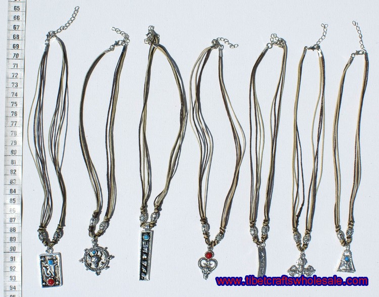 kovové náhrdelníky